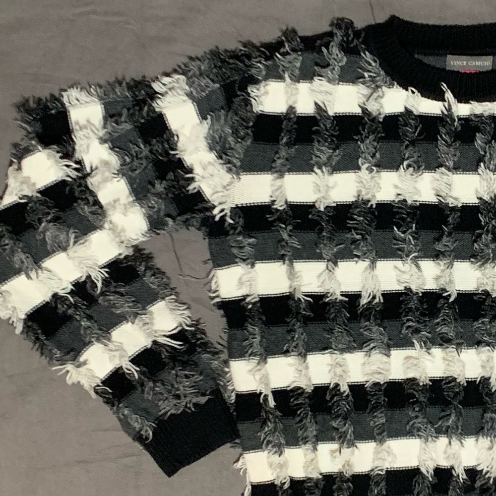 Vince Camuto  fringed pattern sweater
